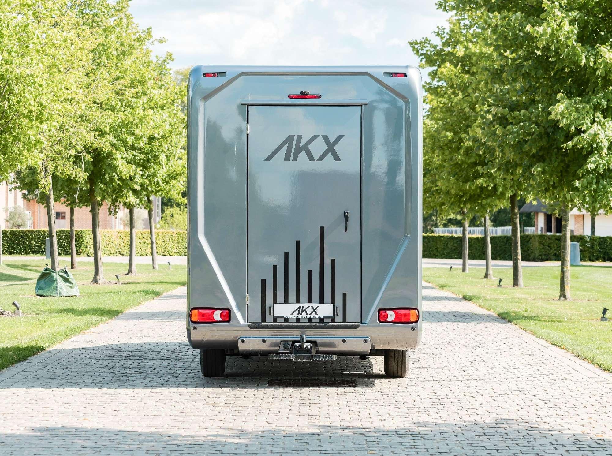 AKX DOUBLE CABIN RENAULT MASTER STALLION LAYOUT