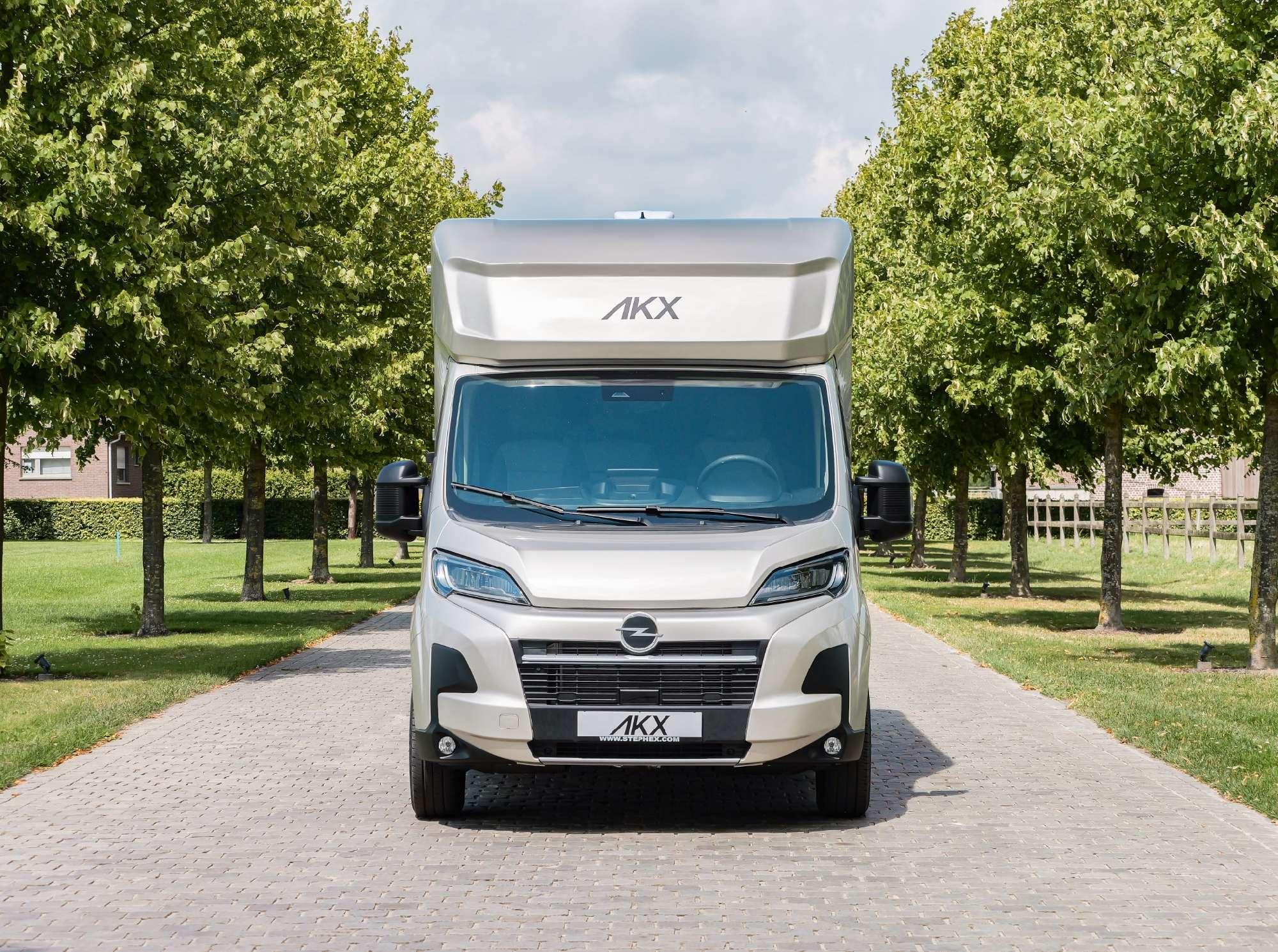 AKX SINGLE CABIN OPEL MOVANO STALLION LAYOUT